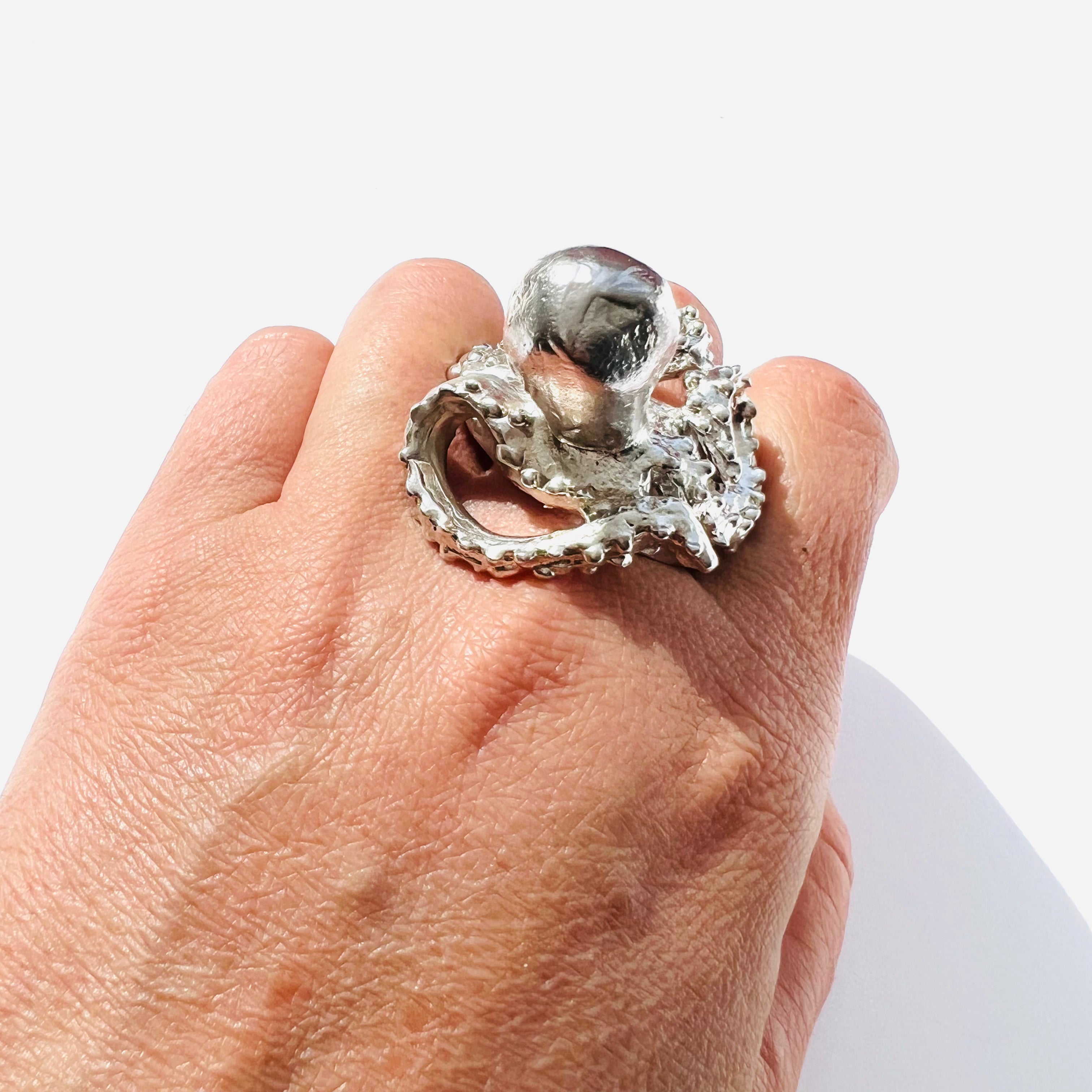 Architectural Ring – Sphere